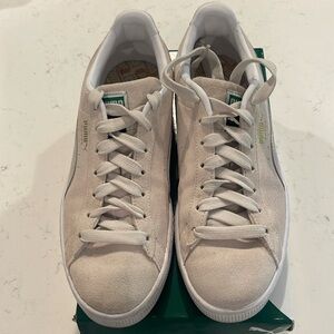 Puma Suede Classis XXI women’s Marshmallow/White size 8.5